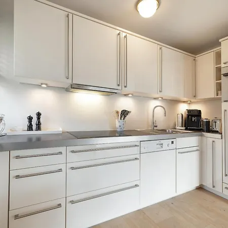 Schimming Apartment *