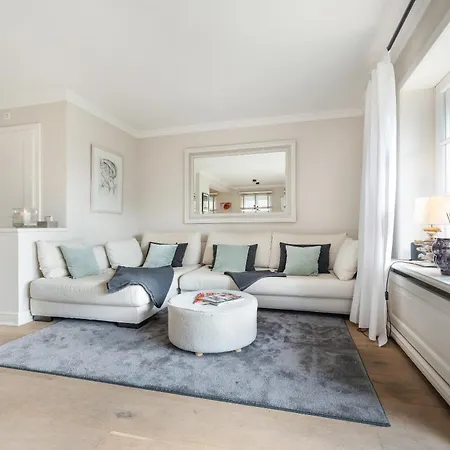 Schimming Apartment *